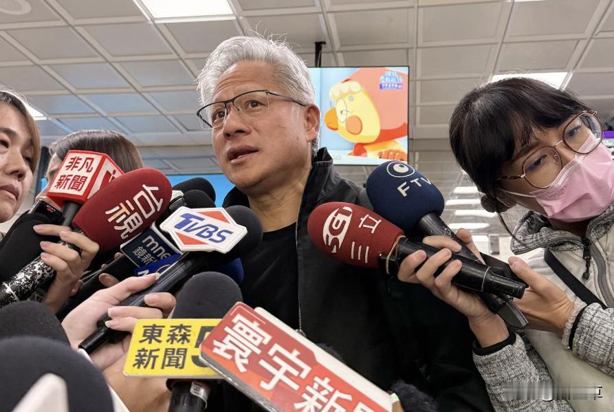 英伟达目前并没有与中国公司洽谈销售Blackwell系列芯片——黄仁勋

周五，