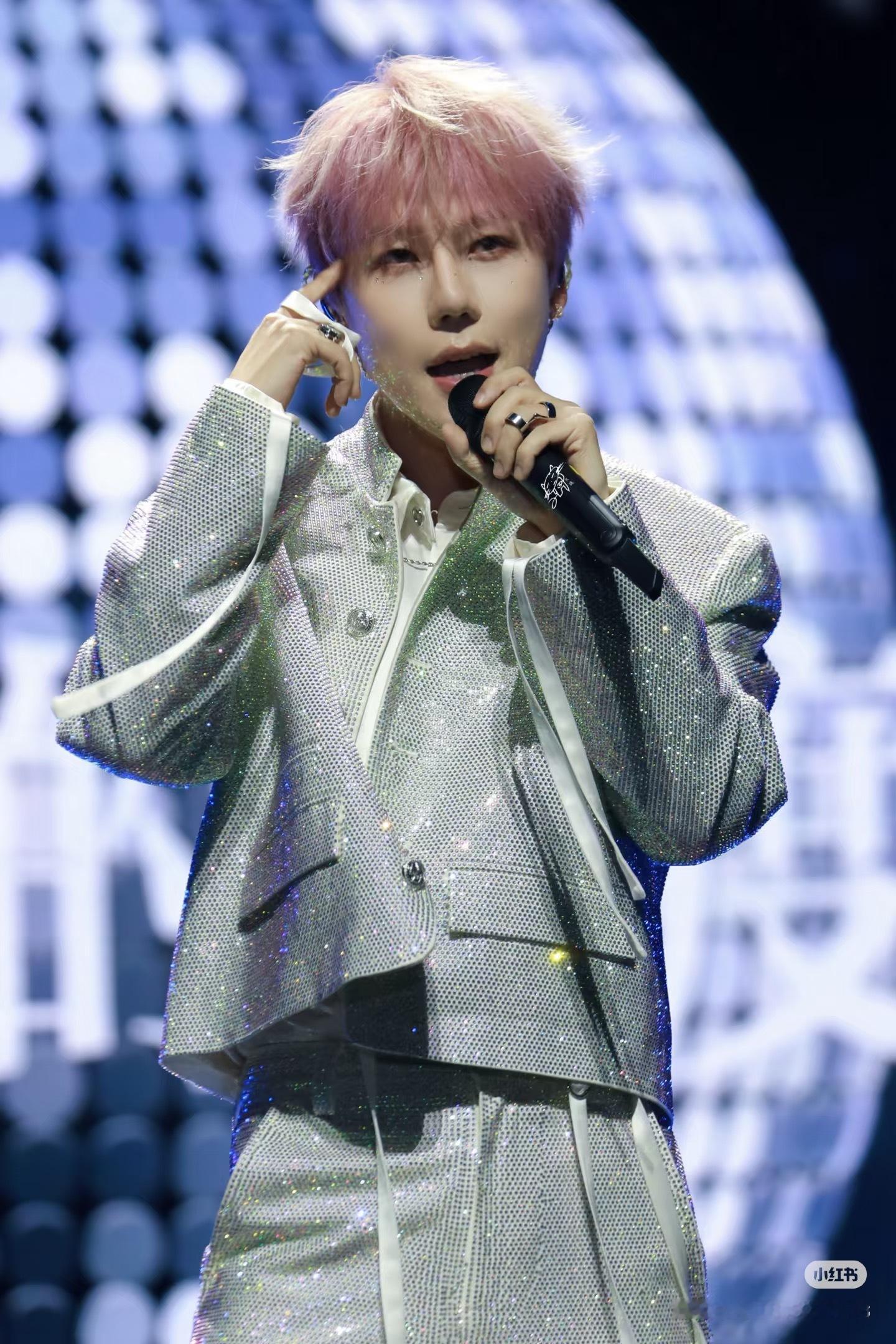 助理拦不住刘维要剧透李宇春的嘴刘维是真的很幽默风趣，cue到李宇春也是真的神仙联