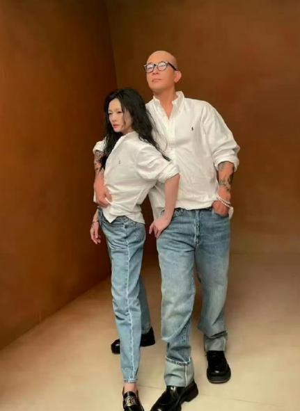 小S为什么力挺自己的新姐夫具俊烨，对汪小菲多有不满，破坏了两人之间的感情。
汪小