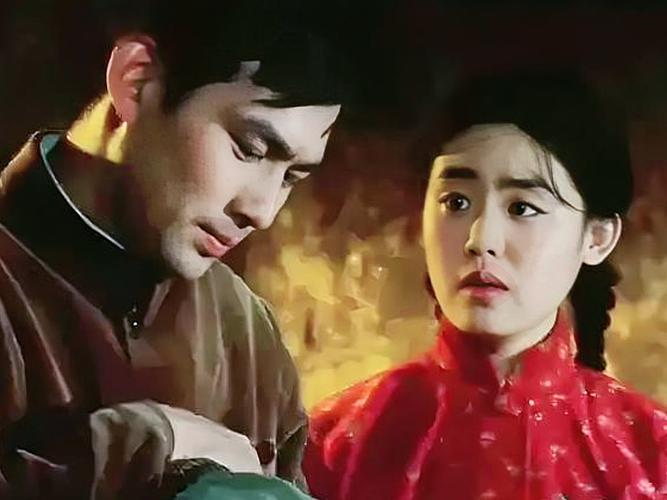 央视经典之夜，牛犇、丛珊、朱时茂时隔四十余年重聚，再现《牧马人》名场面。牛犇一句