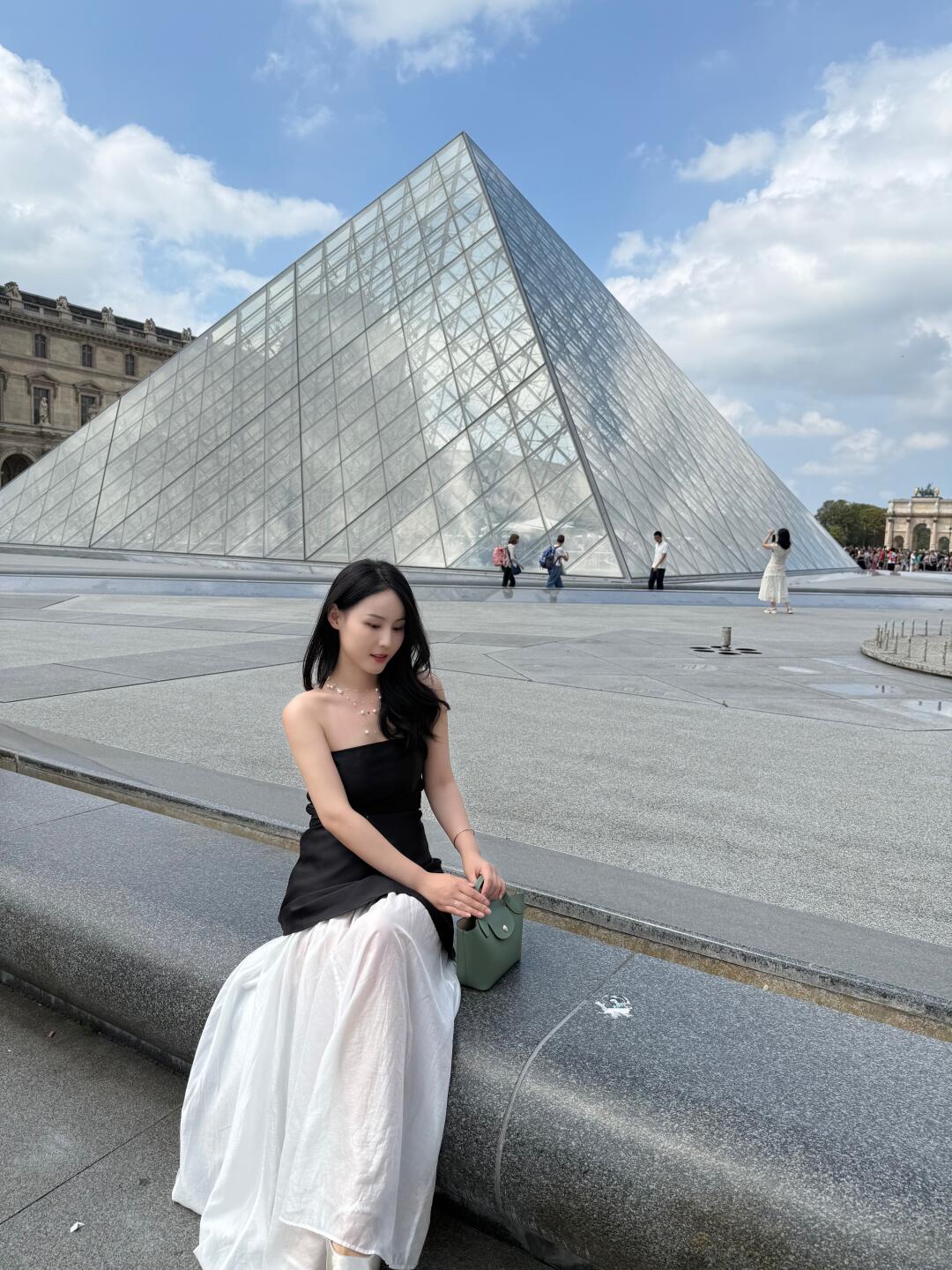巴黎卢浮宫｜让人不自觉优雅定格的艺术殿堂