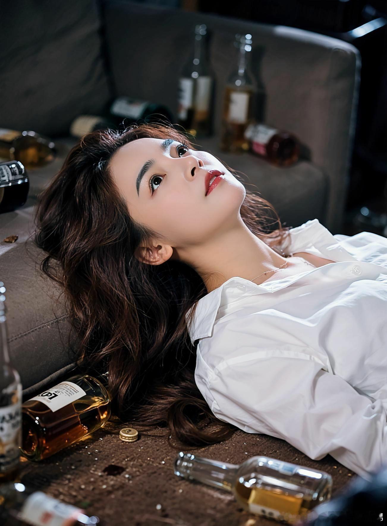 采访六间房2025年度一姐妖妖九：满怀赤诚，以坚守破局 