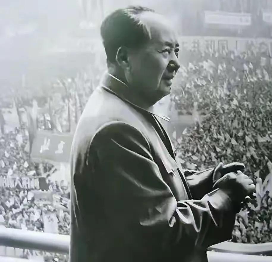 别再只夸毛主席伟大了，外国学者的评价，才真叫一针见血呢！
很多人只知道毛主席带领