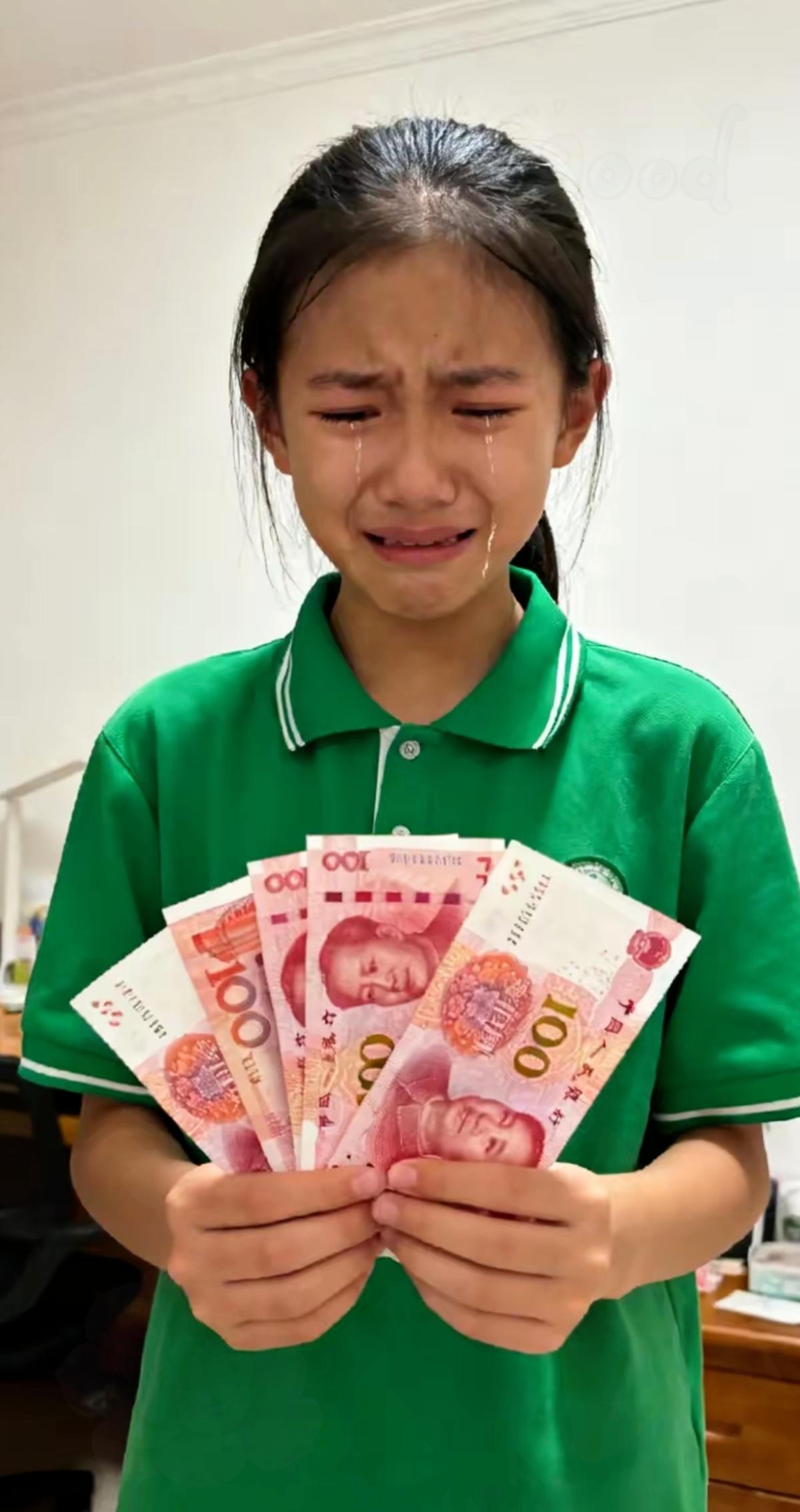 13岁老实认错反遭两顿打，枕头下的500块钱，戳破多少家庭的教育误区！
 
孩子