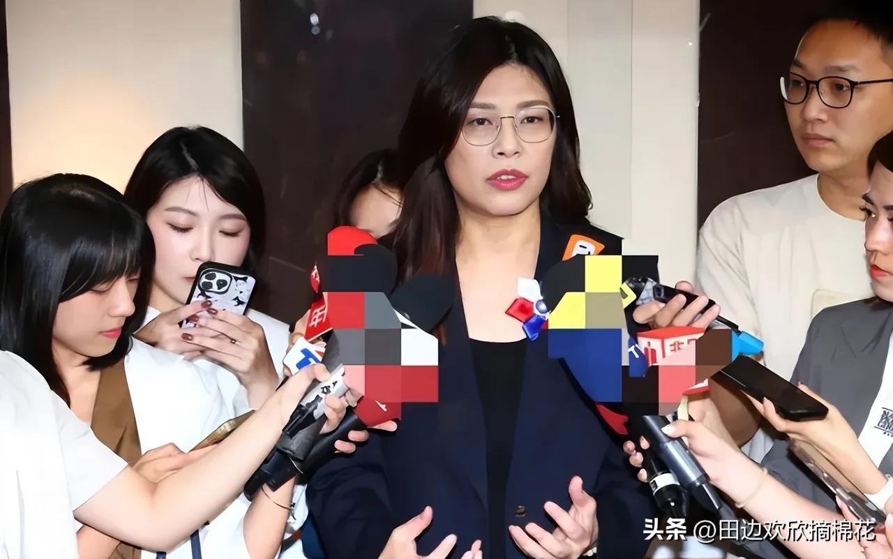 国民党将彻底走向分裂
 在郑丽文马上访陆之际，美国再次与亲美国民党大佬搞动作，这