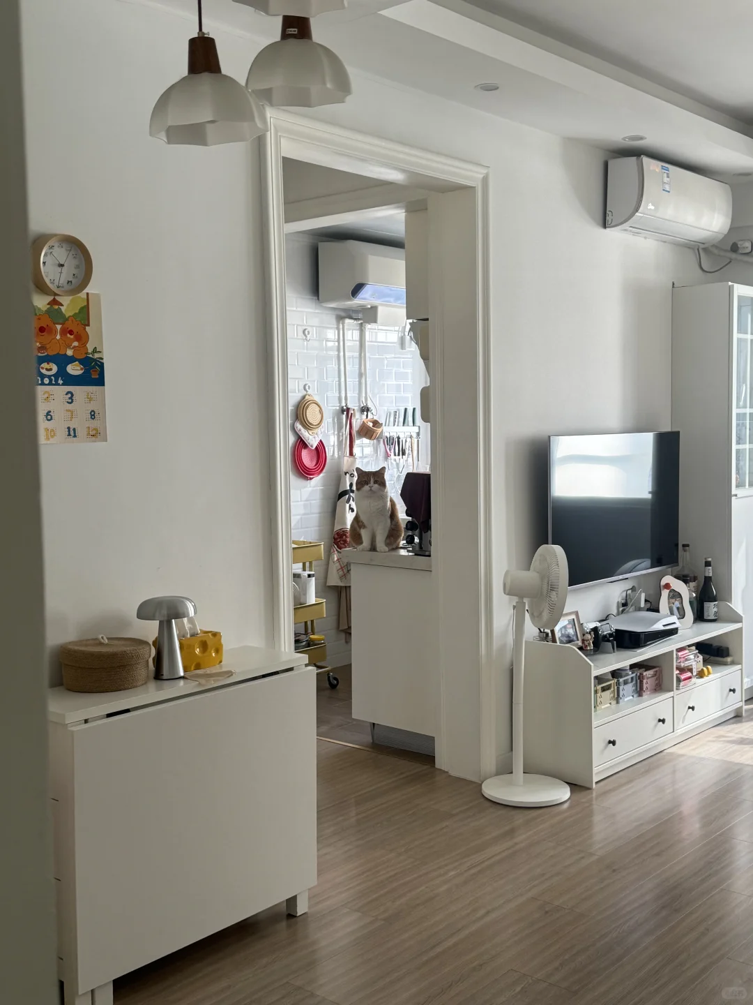 要出门了 他就这样看着我