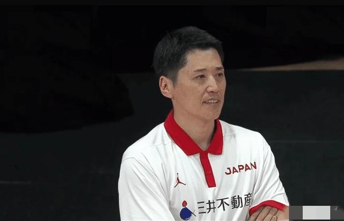 中国女篮“笑容消失术”vs全红婵“水花消失术”
杭州亚运期间江湖风云跌宕，中国武