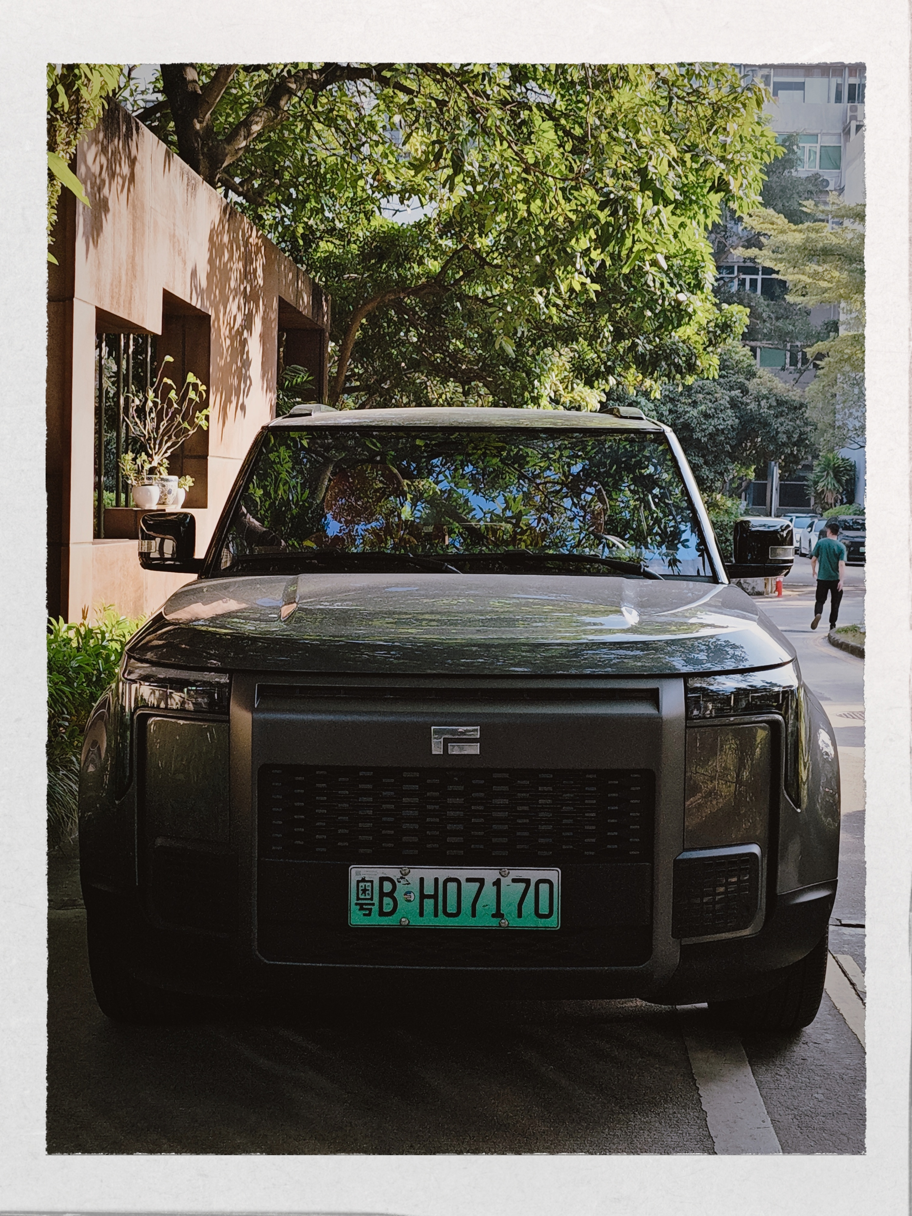 大v聊车好多车anycar 据说在中东卖得不错拿来研究一下！ 