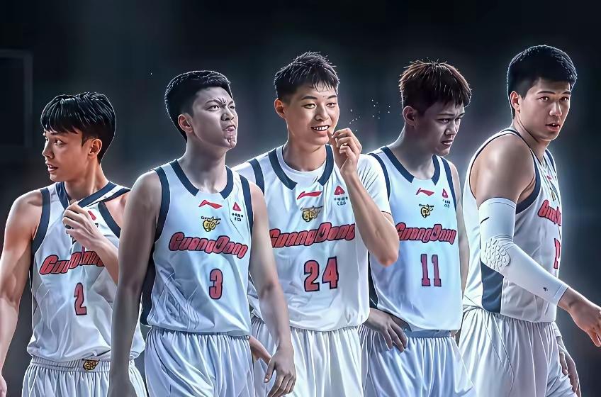 说实话，广东队这套本土阵容，可以说是所有CBA球队中，最顶尖的存在之一。
后卫有