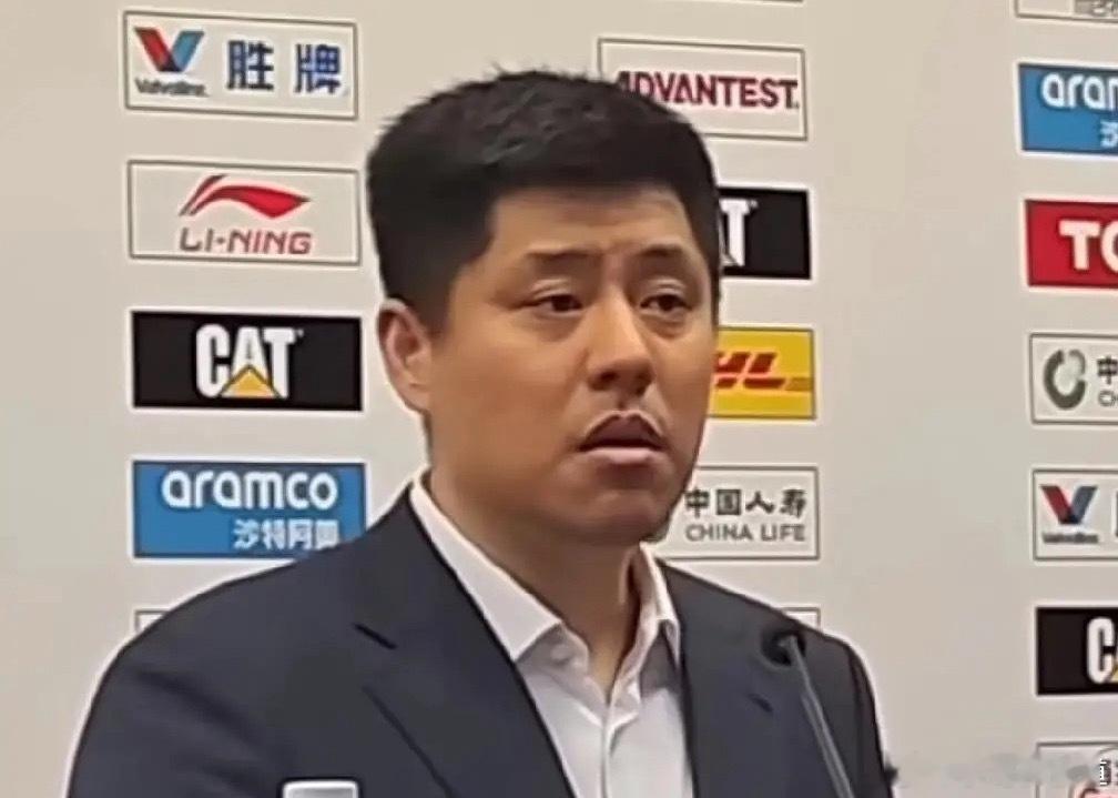 潘江谈山西队输球：“我们上半场打得太急躁。”“失误非常多。”“给自己挖了很大的坑