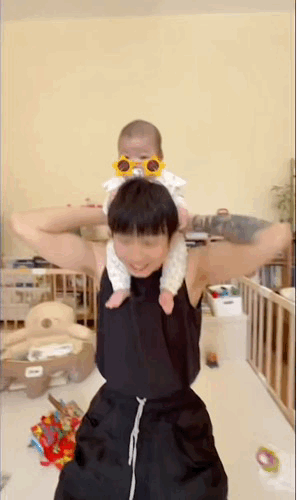 白举纲宣布当爸爸 六一限定惊喜！白举纲正式分享喜悦，去年迎来可爱女儿，小家伙像一