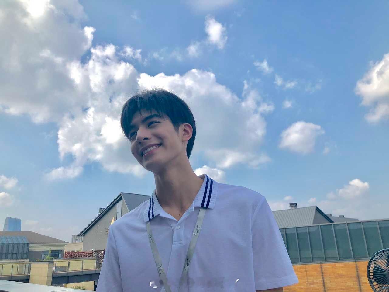 宋威龙 一些笑容合集、好甜吧在这颗小星球里面 你就是温柔跟璀璨 