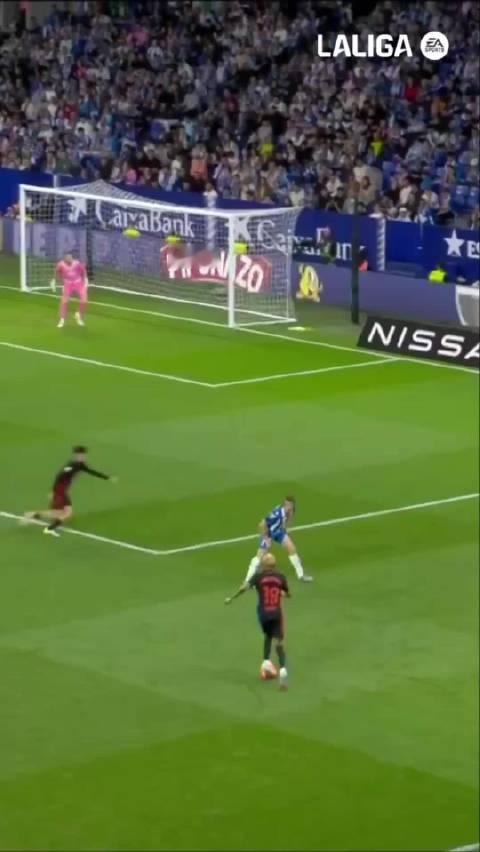 皇家贝蒂斯质疑亚马尔入选普斯卡什奖候选
🟢皇家贝蒂斯官方质疑，为什么亚马尔能入