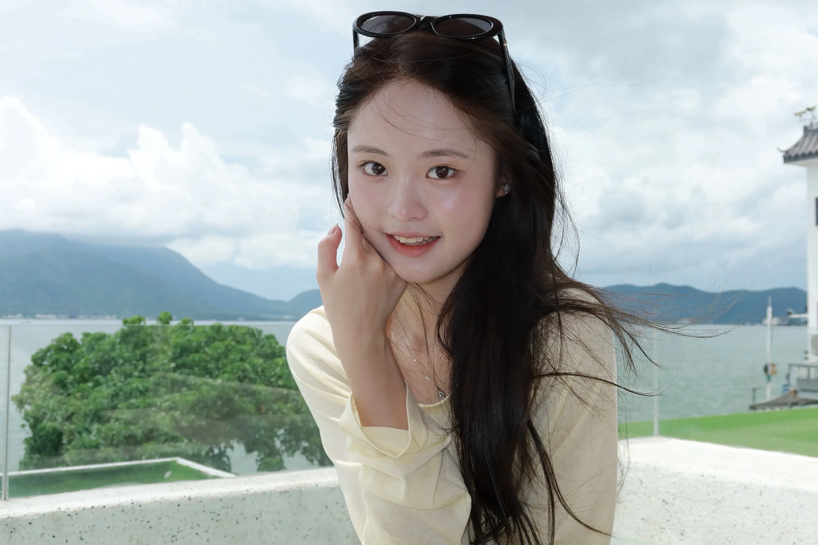 夏日 水汽 阳光 像风像蒲公英。