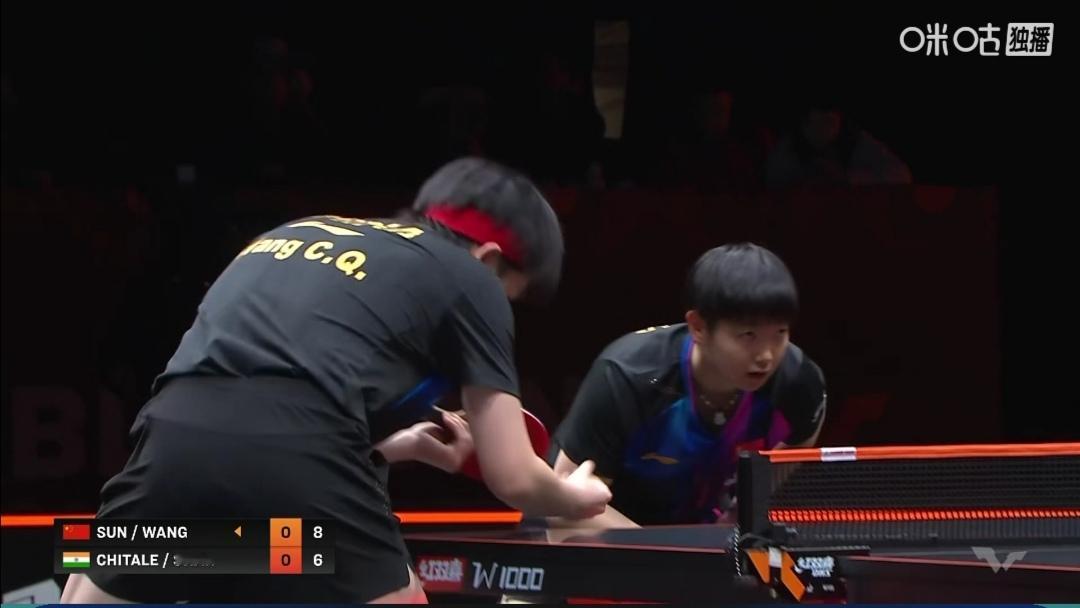 恭喜“莎头”组合3：0零封印度组合，晋级A组第2轮比赛！


香港总决赛混合双打