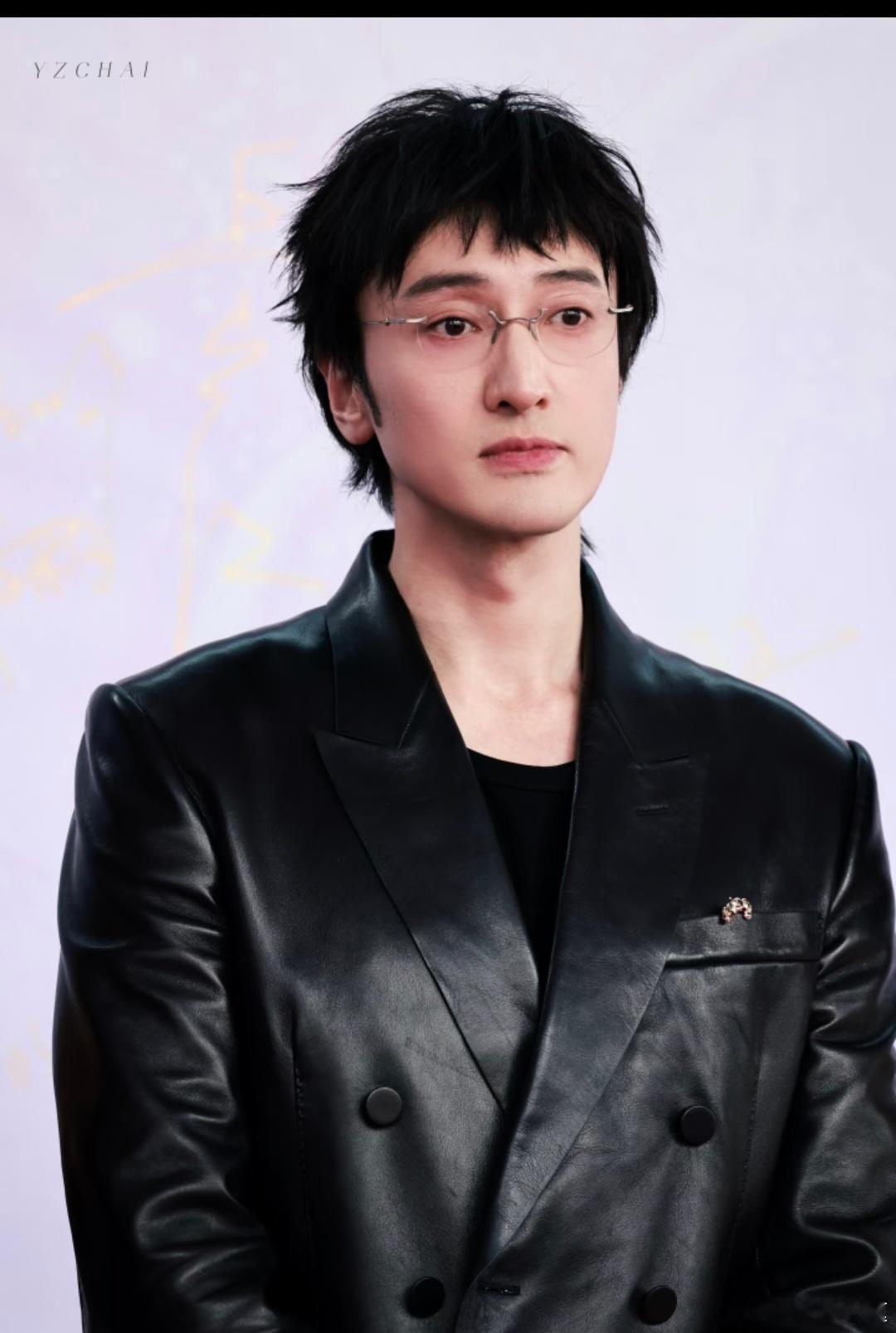 王传君这是走什么路线？ 
