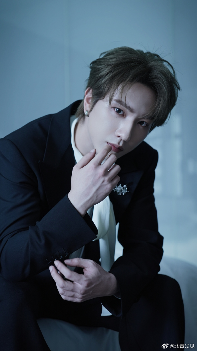 【#李宏毅李登科闪电和解#】#李宏毅工作室删除置顶喊话帖# 李宏毅与博主李登科在