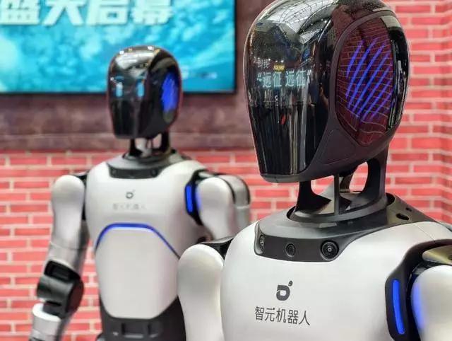 「机器人+」机器人租赁的“滴滴”要来了？智元机器人推出擎天租平台，目标明年拿下超