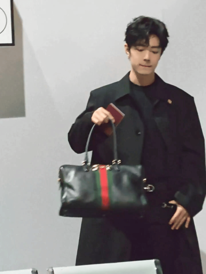 陈情令当年路透出来的时候，我作为书粉以为他们找了个十七八岁的年轻貌美小爱豆，虽然