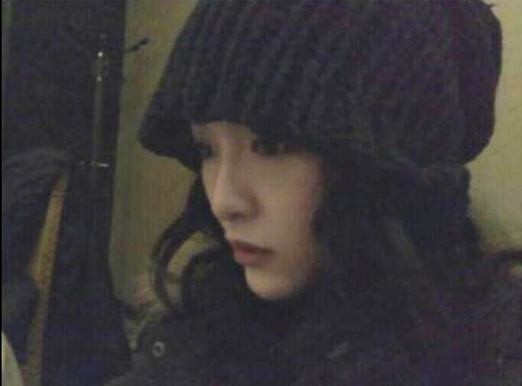 唐嫣戴什么帽子都好看😍 