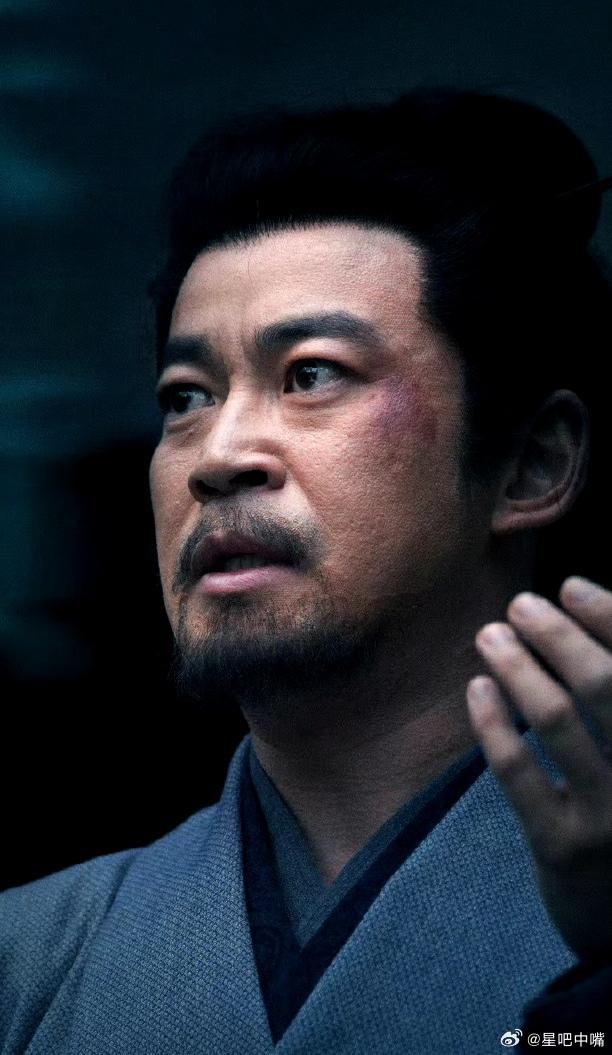 爱奇艺古装剧《明月曾照小重山》领衔主演：卢昱晓  王星越(按照姓氏拼音字母顺序排