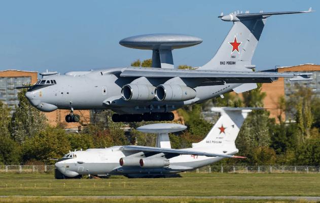 怎么轮到美国，一些人就变得那么善解人意了，美军预警机在地面被摧毁，很多人对此解释