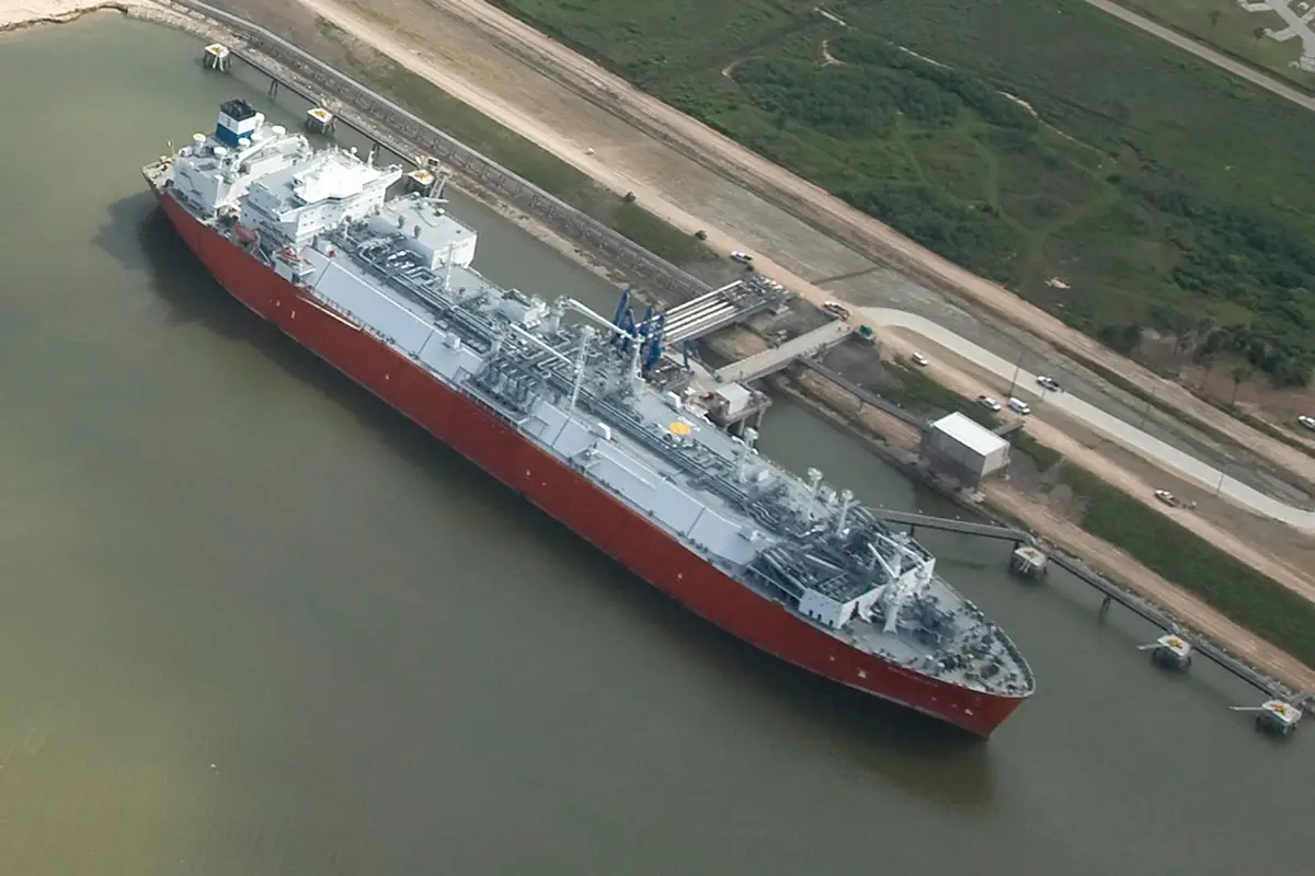 烽火问鼎计划美伊以冲突 仅2026年2月，欧盟就从俄罗斯亚马尔工厂进口了154万