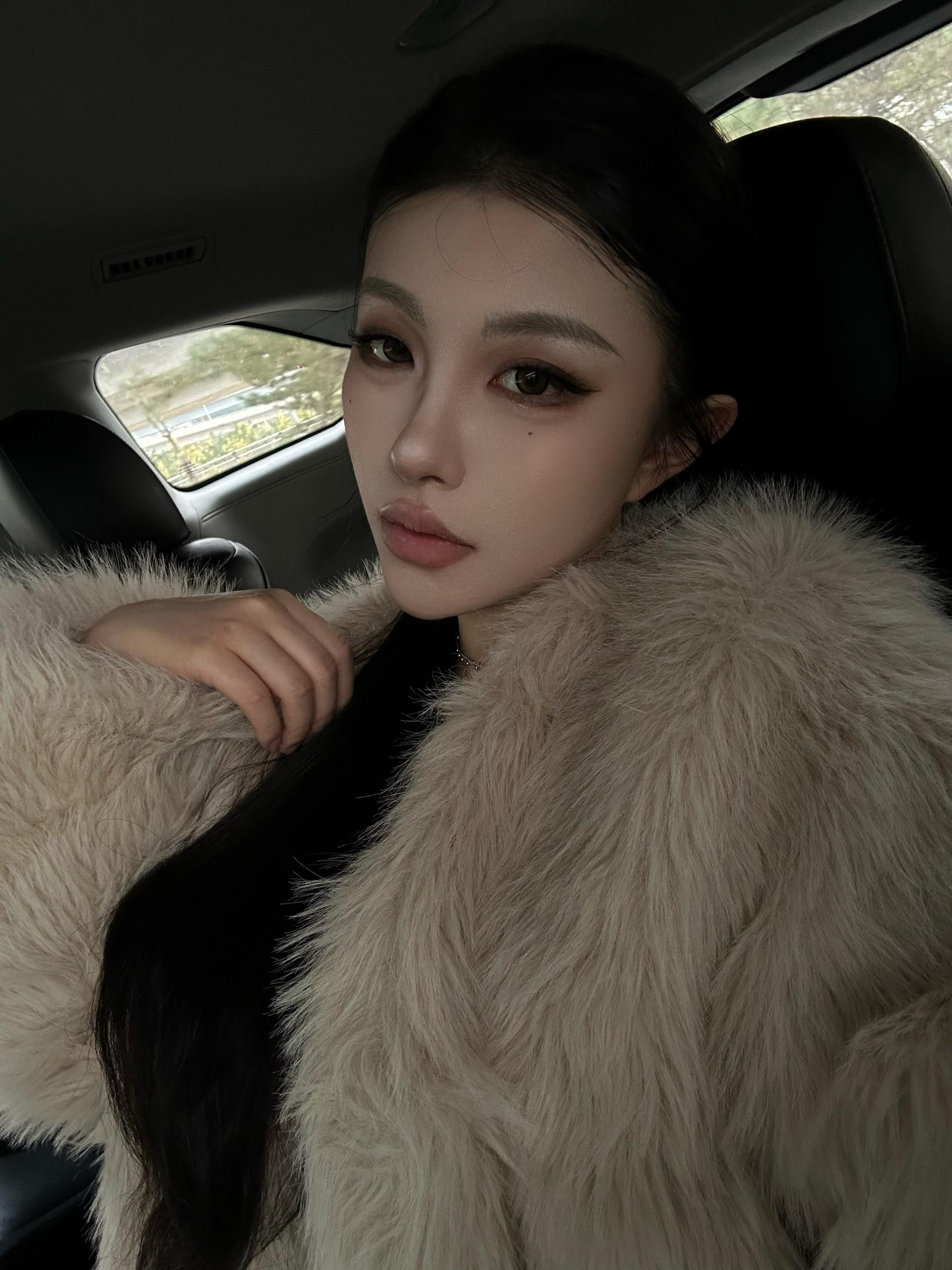 真心就像内裤，大家都穿在身上，谁也不知道对方有没有穿，但是我戴在头上...