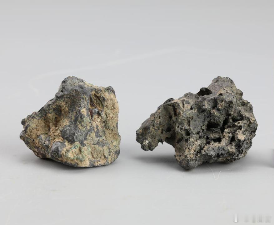 考古亲历者说 在老牛坡遗址的地毯式调查中，两小块不起眼的黑色废渣，锁定了商代关中