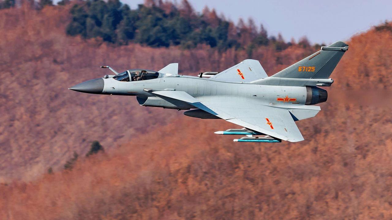 孟加拉空军想一口气购买24架歼-10C，而且还要买中国的攻击直升机，如果能够达成