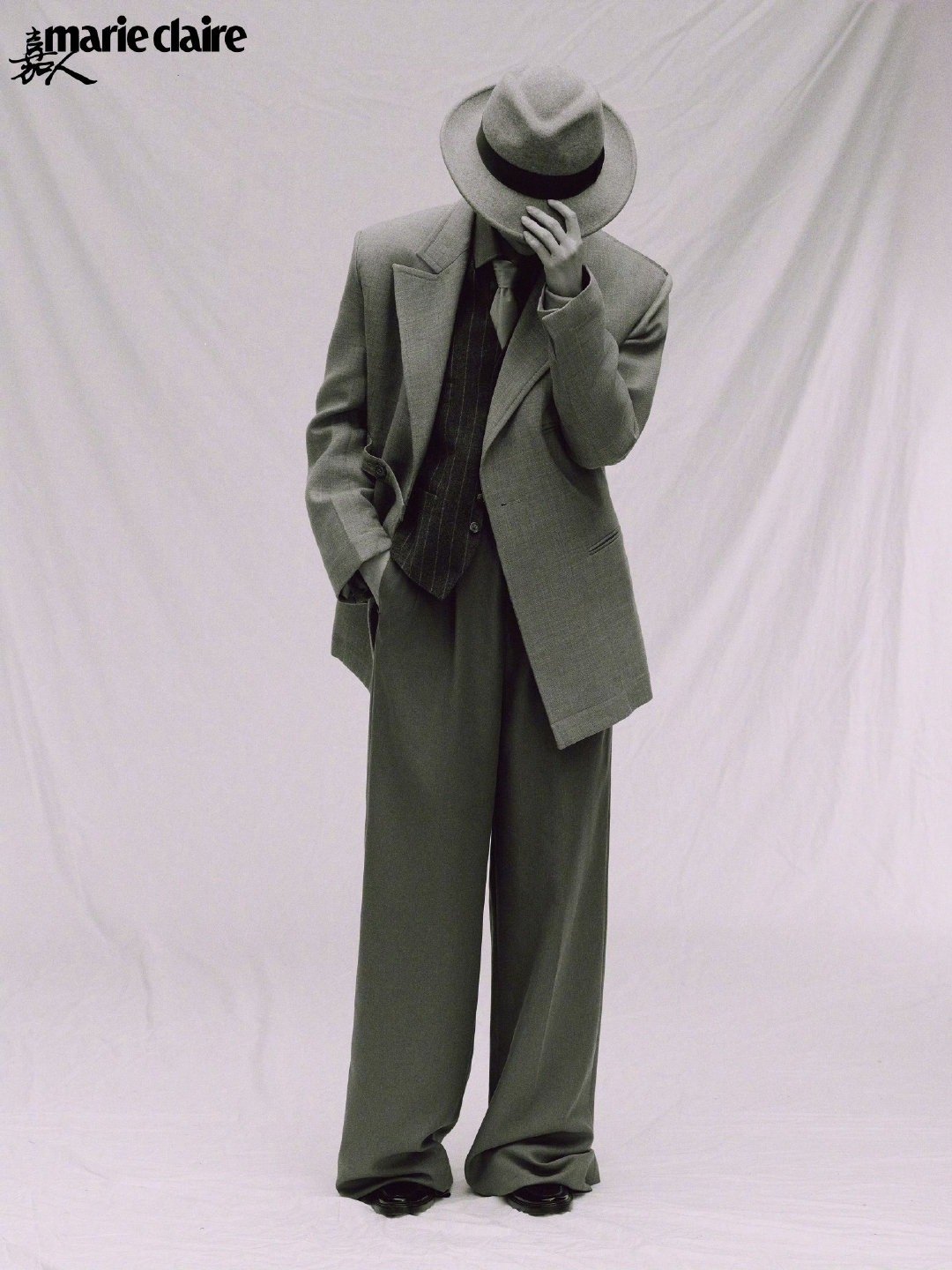 即将第八度登录嘉人封面，期待[打call][送花花] ​​​