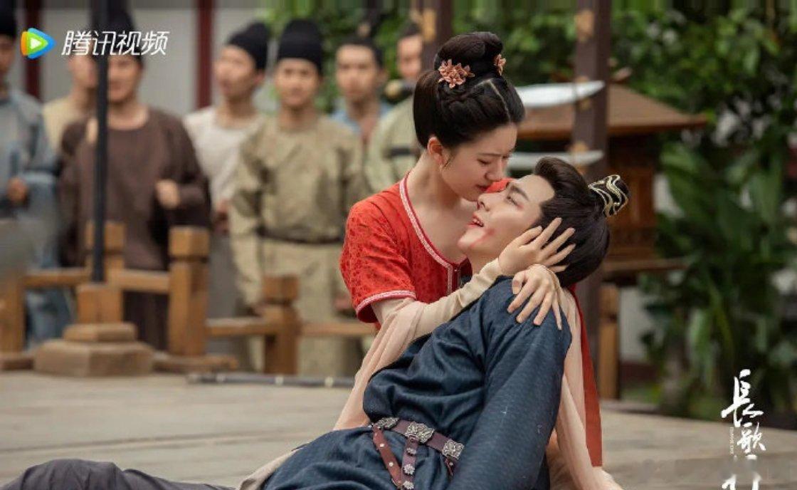 感觉《长歌行》里面赵露思算是非常出圈的存在吧[求关注][求关注][求关注]也没有