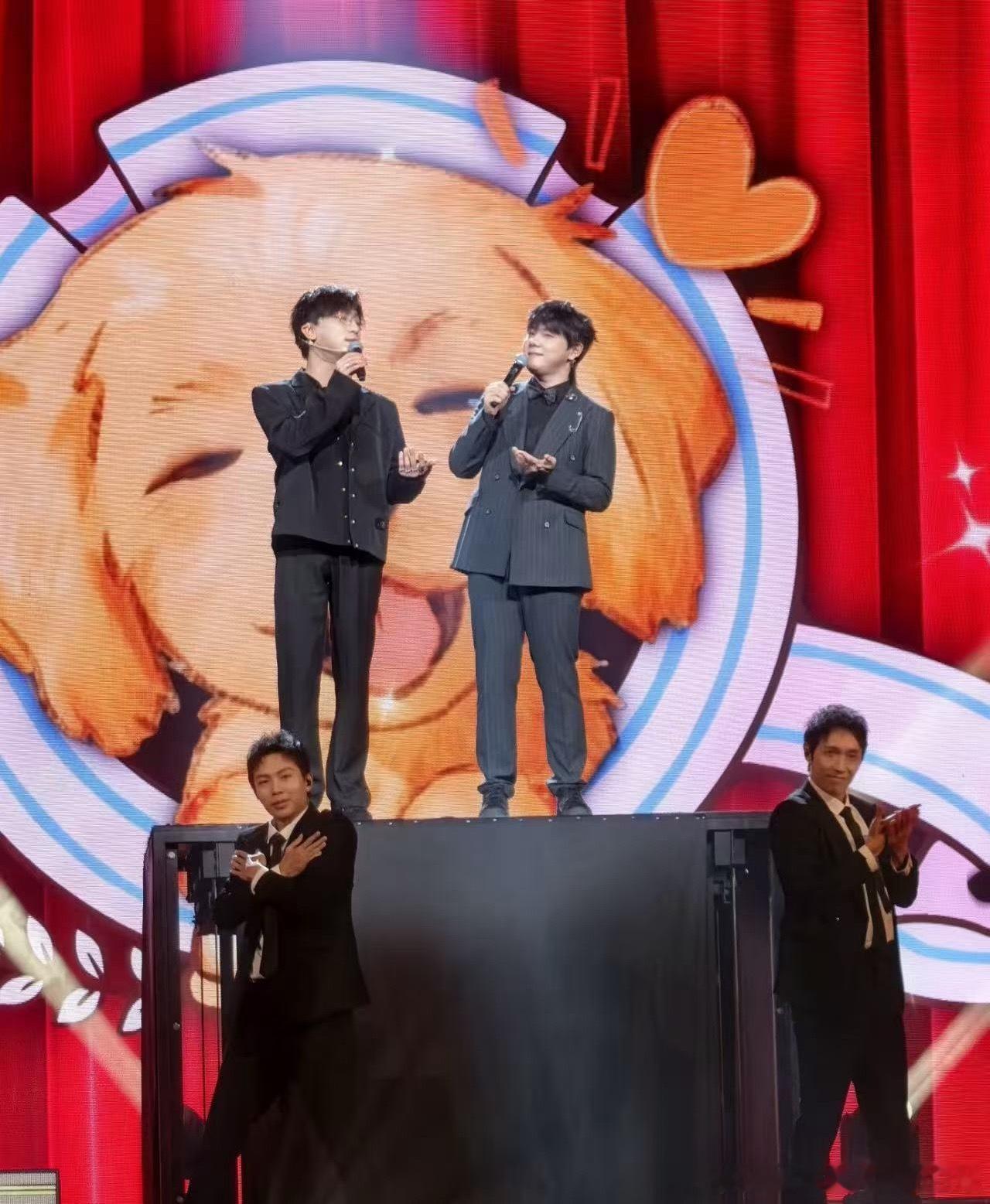 生活化的瞬间真实又可爱，小表情、小细节都萌到犯规，刷到就是被治愈的一天