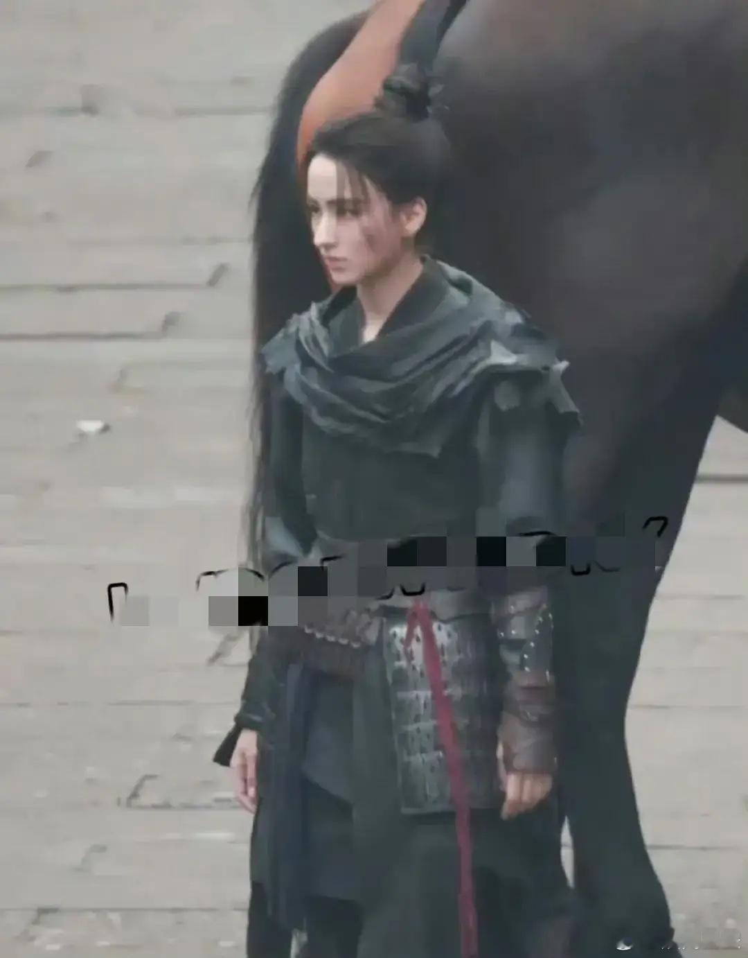 《风月不相关》女主终于曝光！庐山露出真面目，果然是李宛妲大美女。看服装应该是士兵