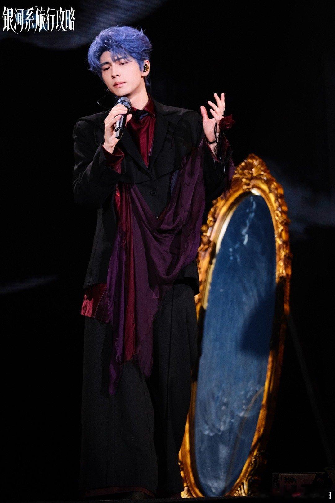 蒲熠星用音乐对话蒲松龄国风歌曲里的故事感《蒲松龄》的旋律一响起，仿佛看见蒲松龄在