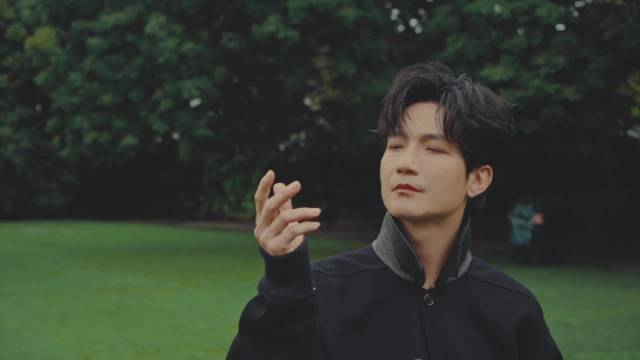 #陈楚生风尚志爱丁堡银十封面# #陈楚生爱丁堡电影感大片# #风尚志世界路书爱丁堡艺术节特别企划# 