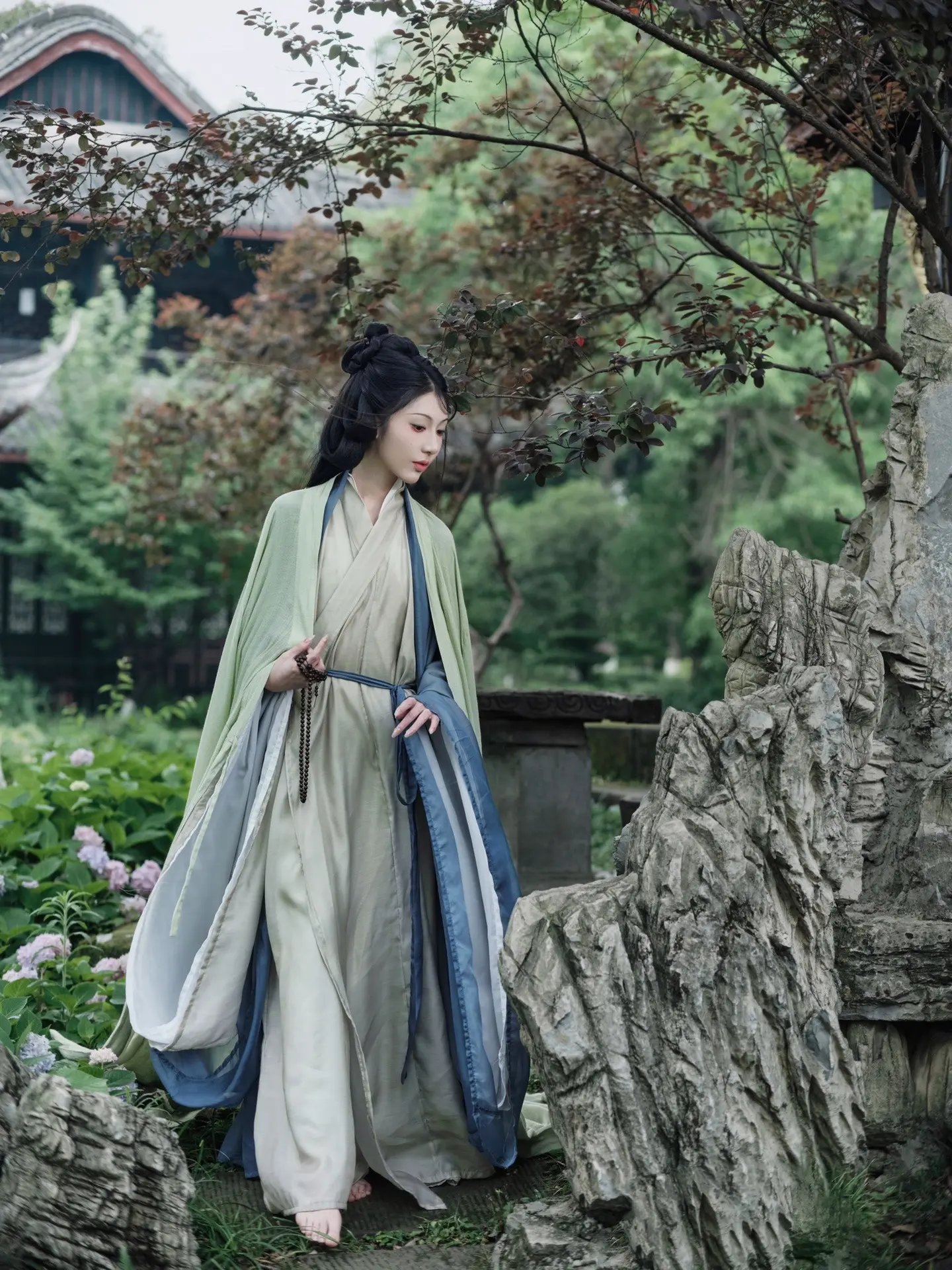 云山青青，风泉冷冷
💄： 
📷： 
无情板师