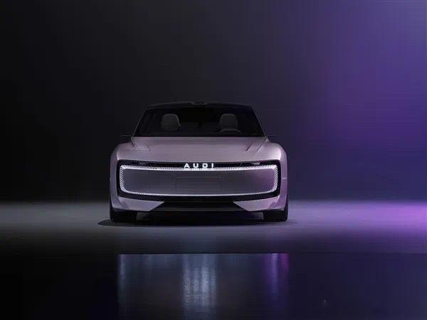 AUDI首款量产车型奥迪 E5 Sportback，这设计有点赛博朋克啊。这款车