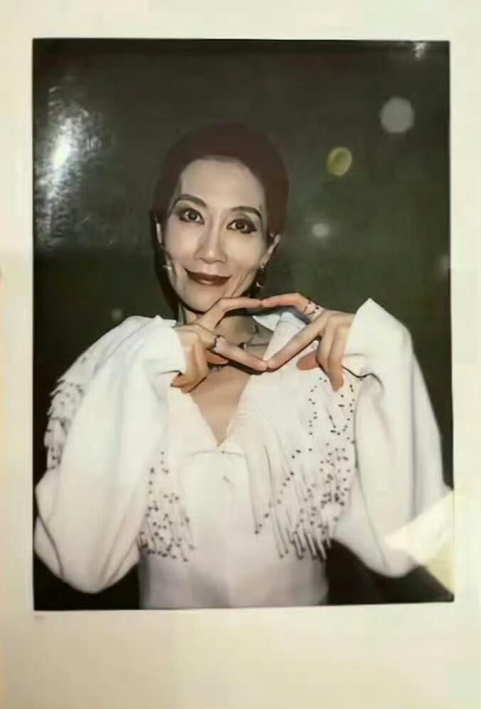 温峥嵘的拍立得芒果台这是要黑她吗...？