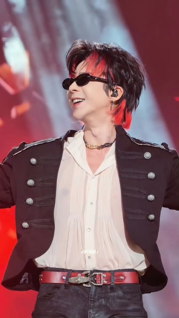 摩登兄弟 | 刘宇宁四月行程送上 新月开启，㊗️刘宇宁的四月行程诸事顺遂4.01