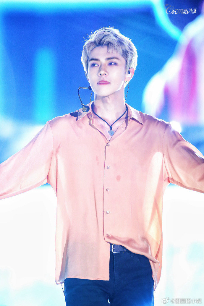 刘浩存站姐发的吴世勋 刘浩存站姐发的吴世勋，我的天！今夕是何年啊 刘浩存站姐发了