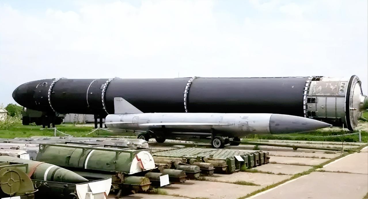 1994年这份核协议为啥让乌克兰后悔三十年？当年美俄英乌的领导人签了一份文件《布