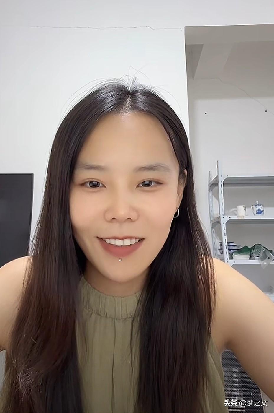 磊磊现在状态挺好的，姚策走了也有几年了，这丫头也很坚强，从开始到现在一直都没有什