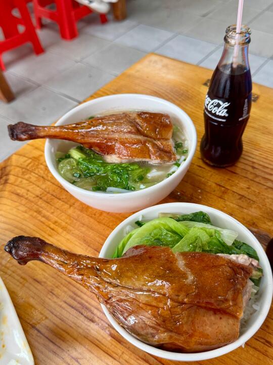 东莞人字拖给我记住这里，这家烧鹅的皮居然