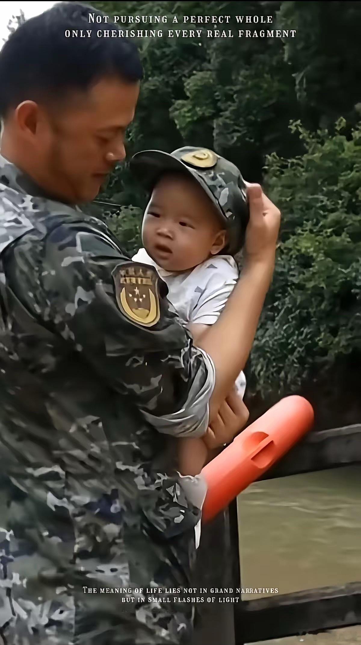 这是何等的伟大啊！希望灾难过后，同胞们。不要再盲目追娱乐明星艺人，几千几千买票。