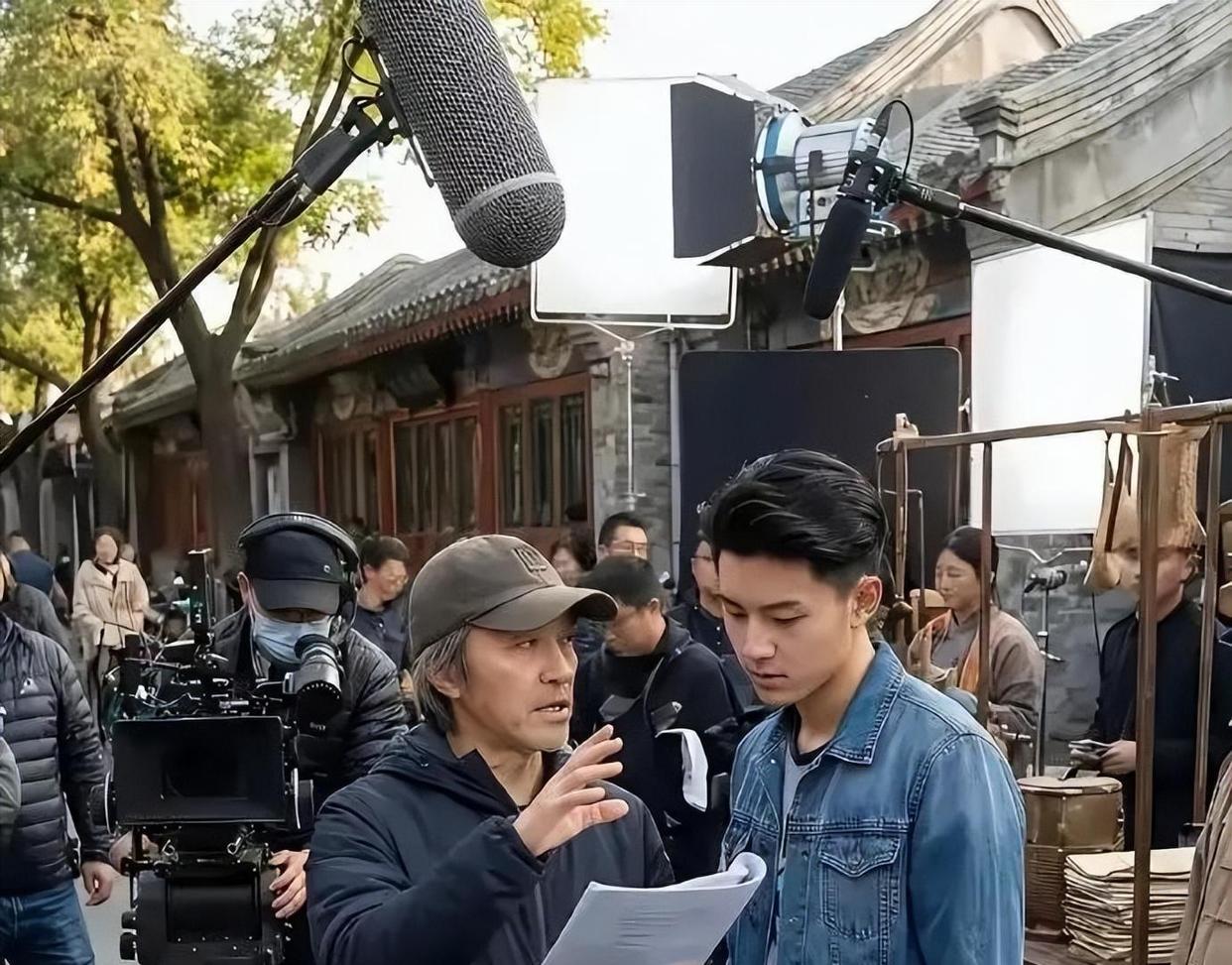 周星驰路演时问张小斐：20亿票房，敢接演《功夫女足2》吗？张小斐的回答实在太圈粉