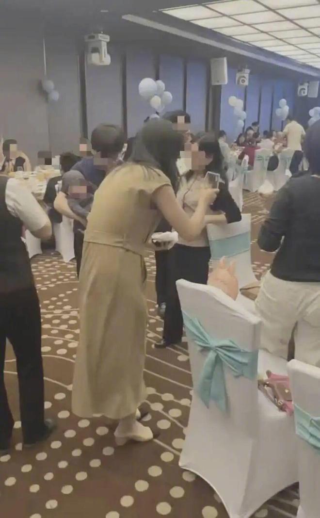 【富二代为帮情人及小孩落户雇人假结婚！被原配举报后，涉嫌重婚罪被采取刑事措施】据