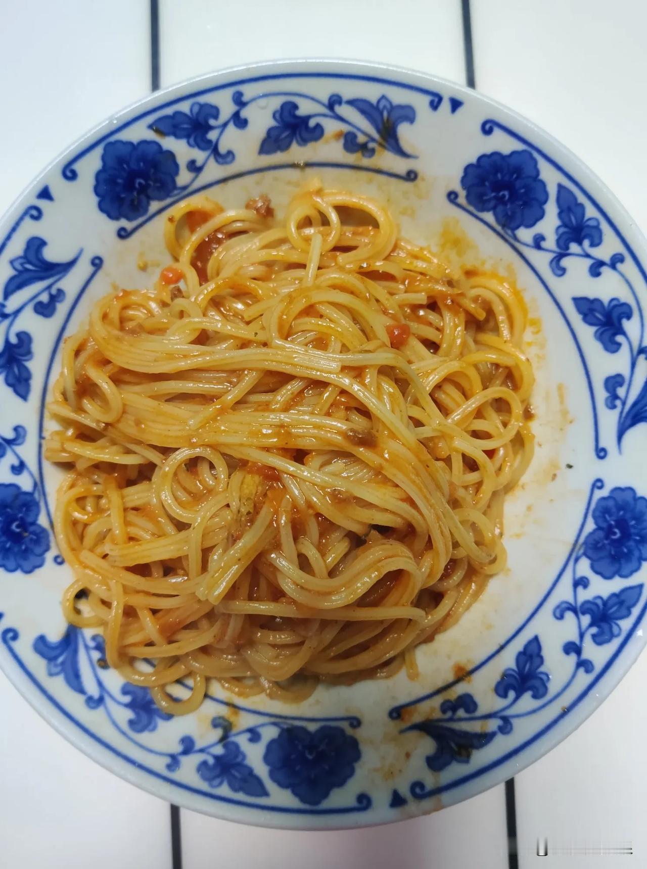 每天吃美味的食物，能够让人心情格外好，大家看看这一餐都有哪些食物？