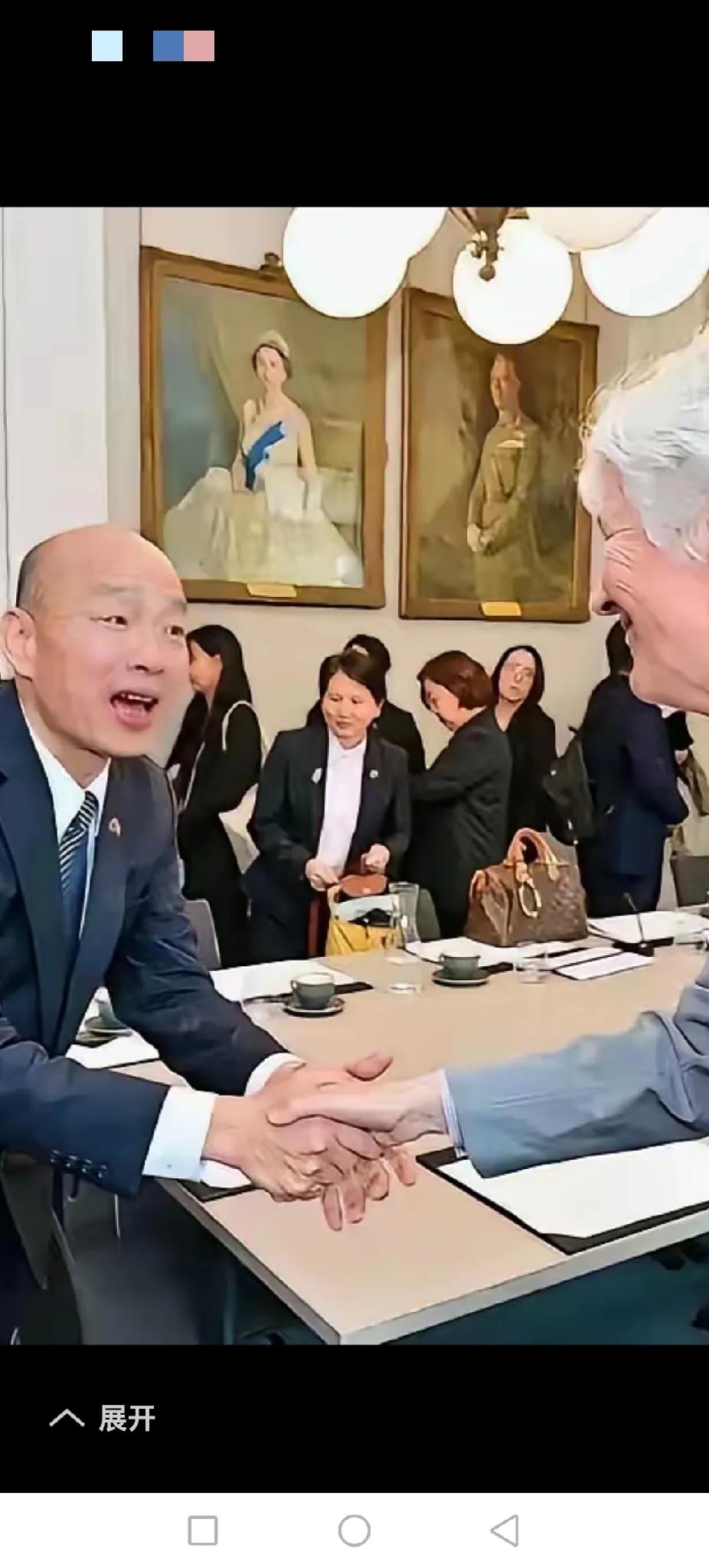 这张图片，就是中国台湾省所谓立法院大佬韩国瑜领着民进党、国民党及民众党立委窜访法
