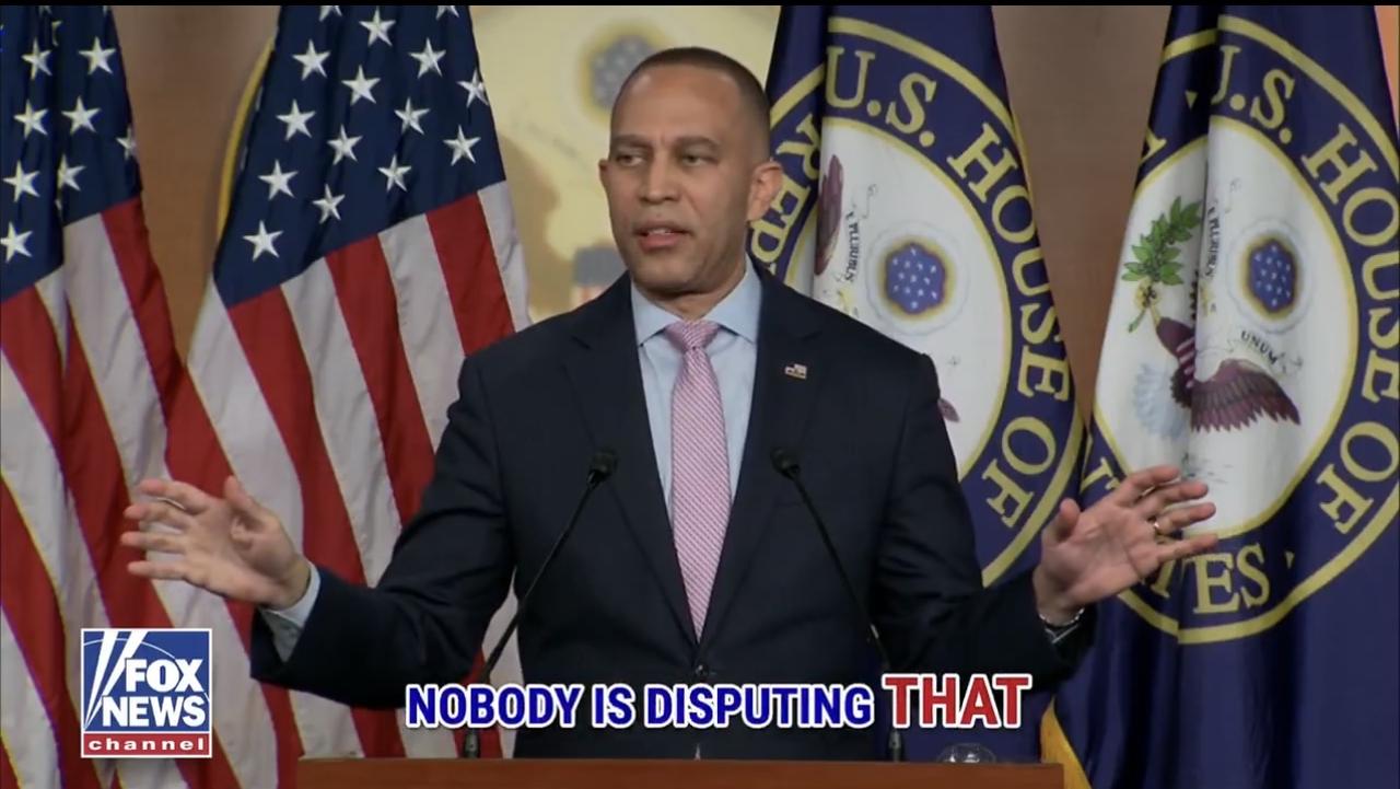 美国众议院少数党领袖哈基姆·杰弗里斯抨击特朗普政府关于美国将控制委内瑞拉的提议：